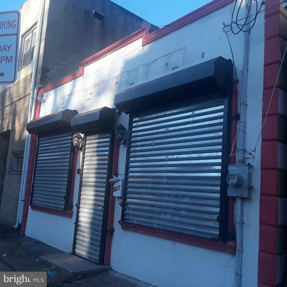 923 Martin Luther King Jr Boulevard - Photo 1