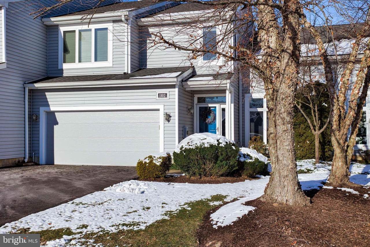 1102 Champlain Drive - Photo 1