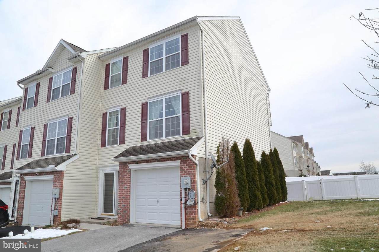 1242 Ledge Drive - Photo 1