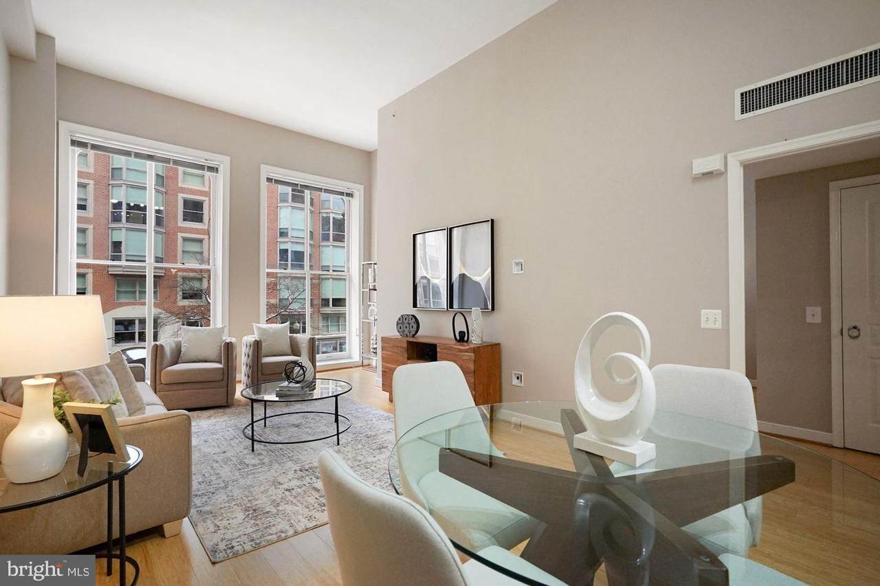 616 E Street - Photo 1