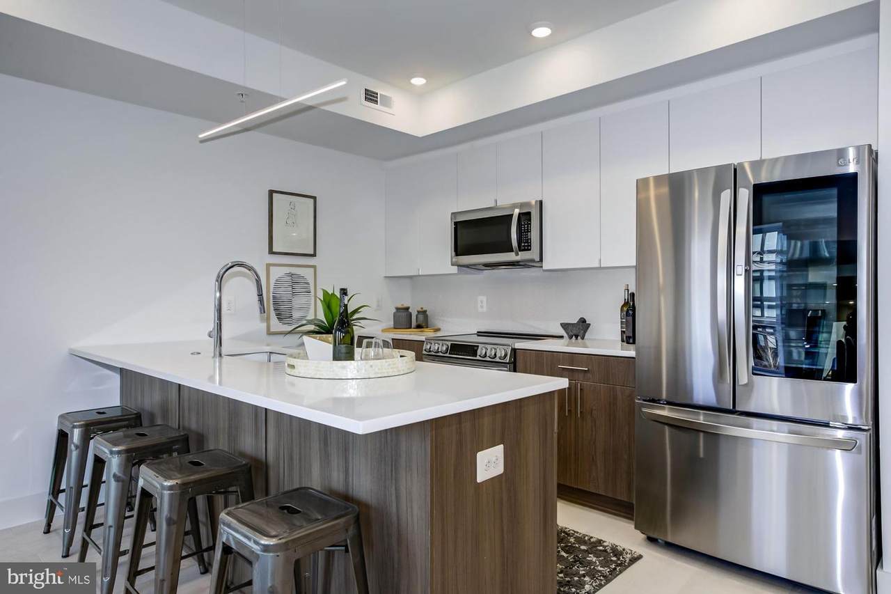 4202 8TH Street - Photo 1