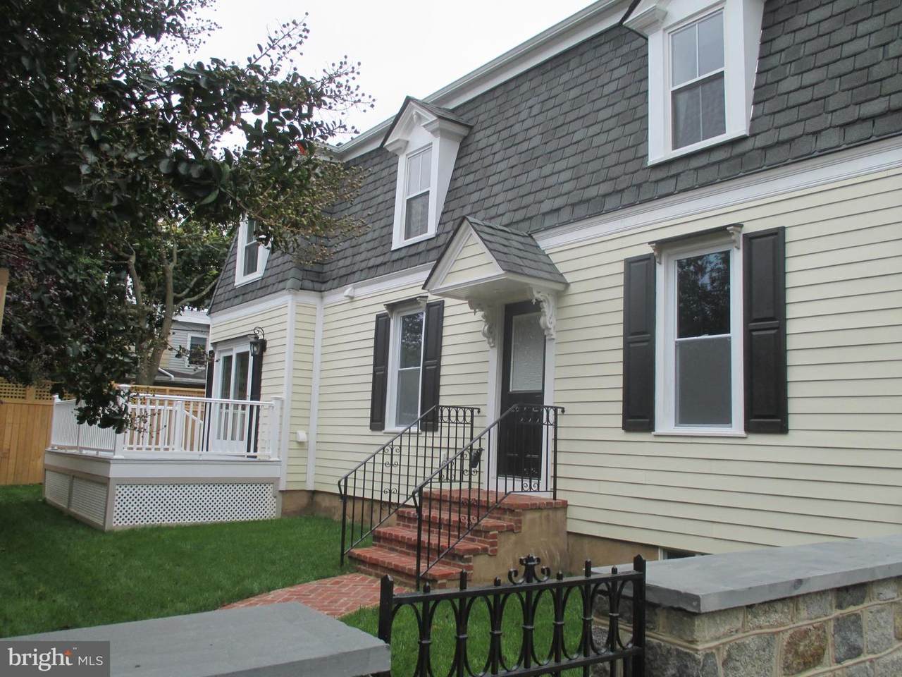 2624 19TH Street - Photo 1