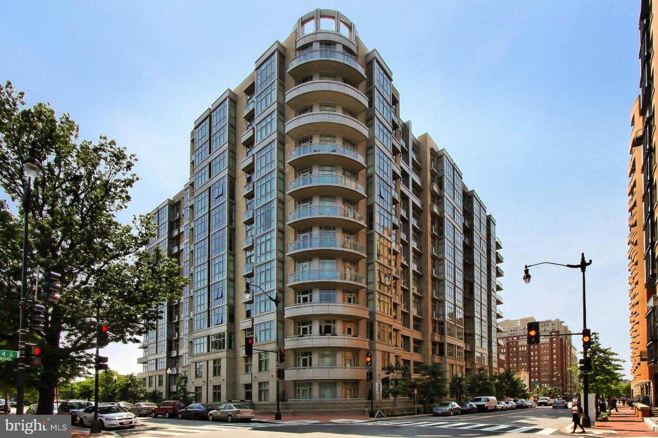 811 4TH Street - Photo 1