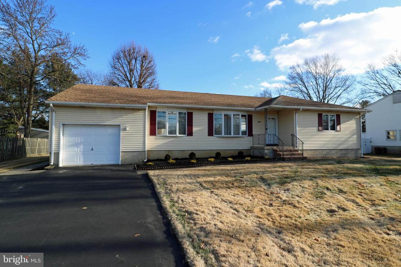 3827 Quakerbridge Road - Photo 1