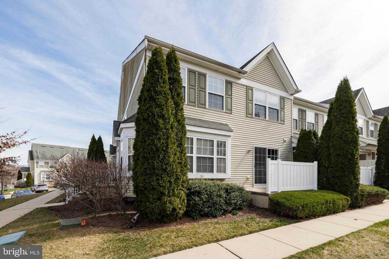 258 Flagstone Road - Photo 1