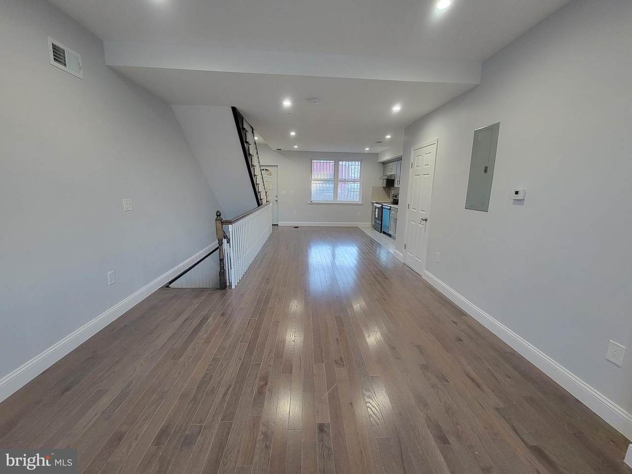 442 9TH Street - Photo 1