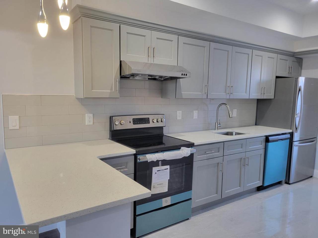 442 9TH Street - Photo 1