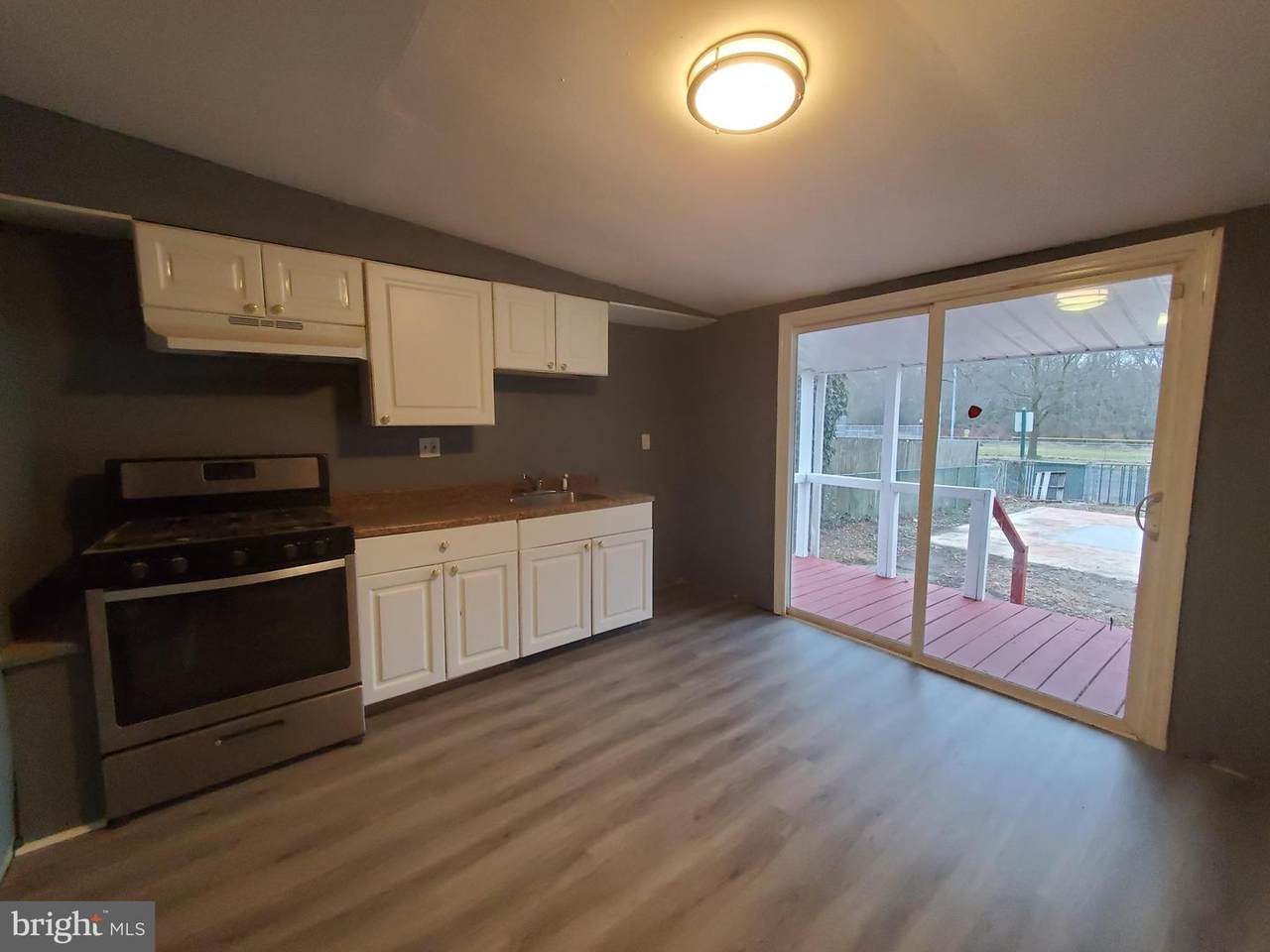 24 Monroe Street - Photo 1