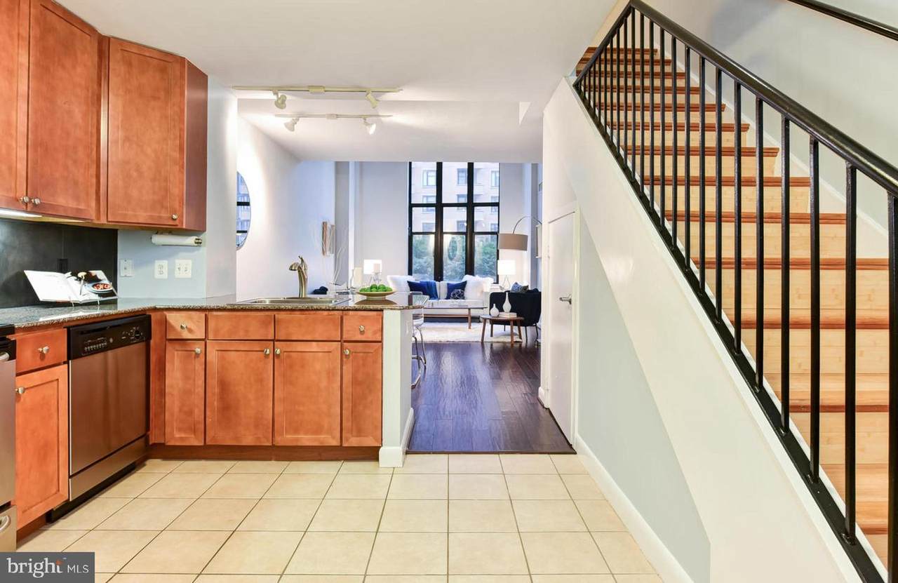 400 Massachusetts Avenue - Photo 1
