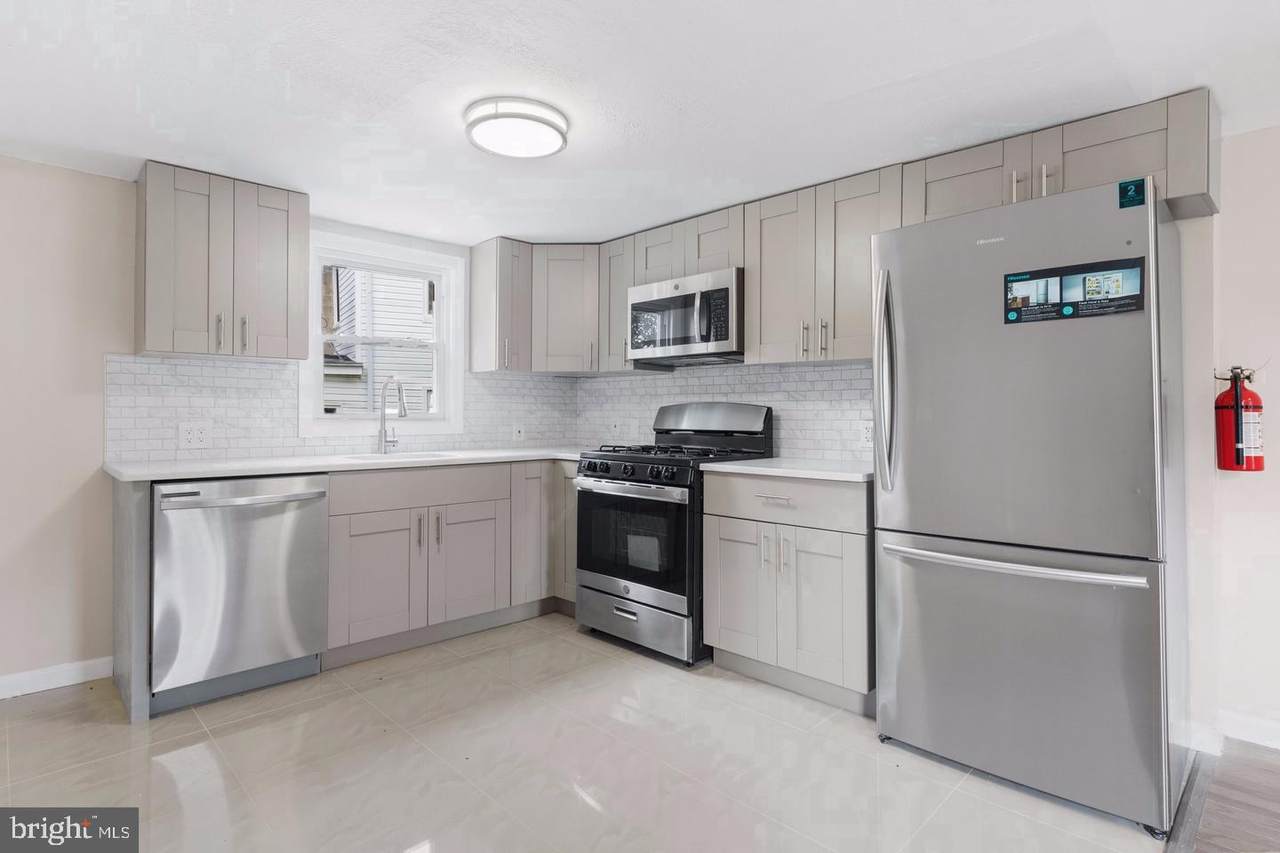 318 Main Street - Photo 1