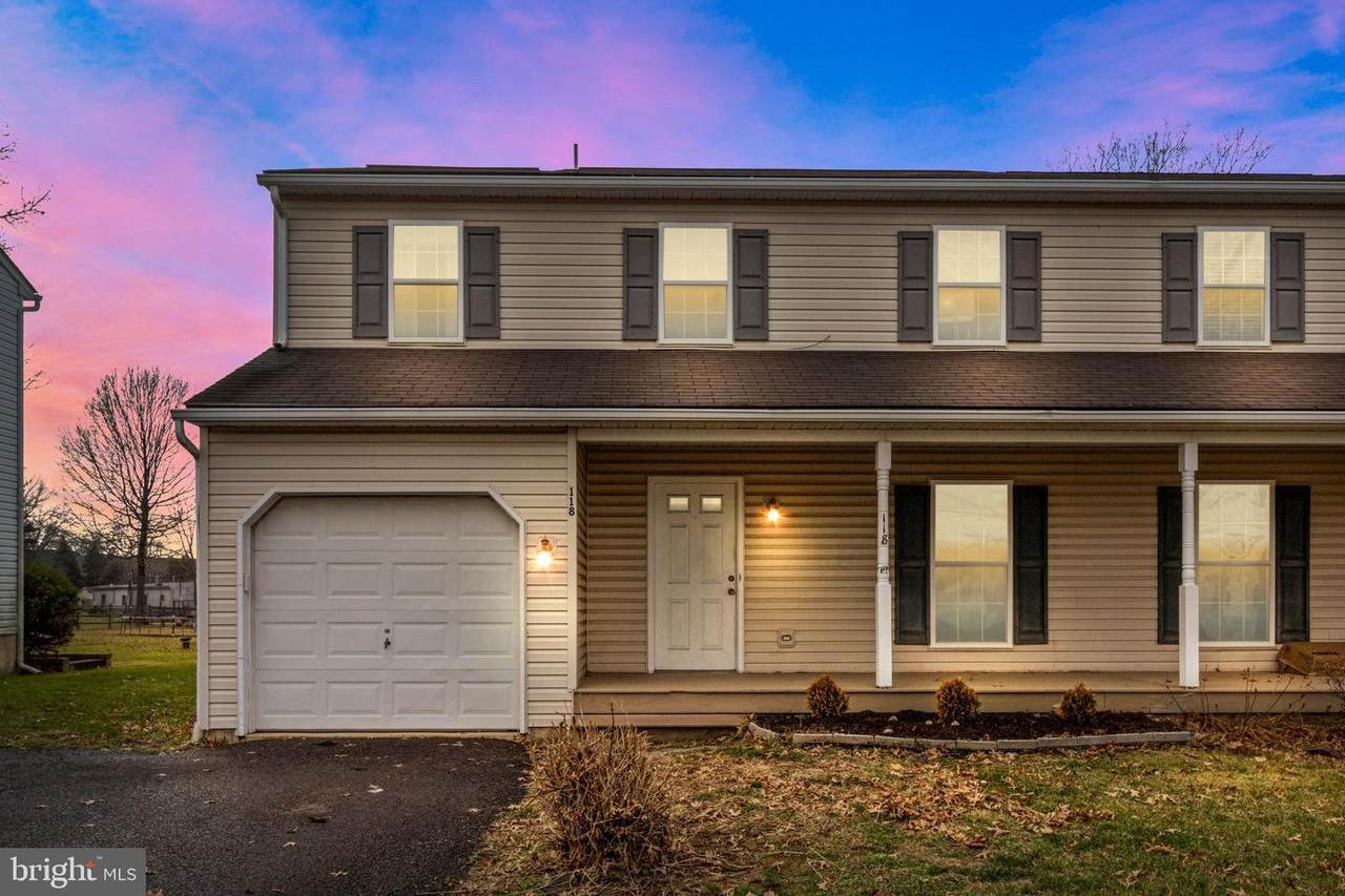 118 Middle Road - Photo 1