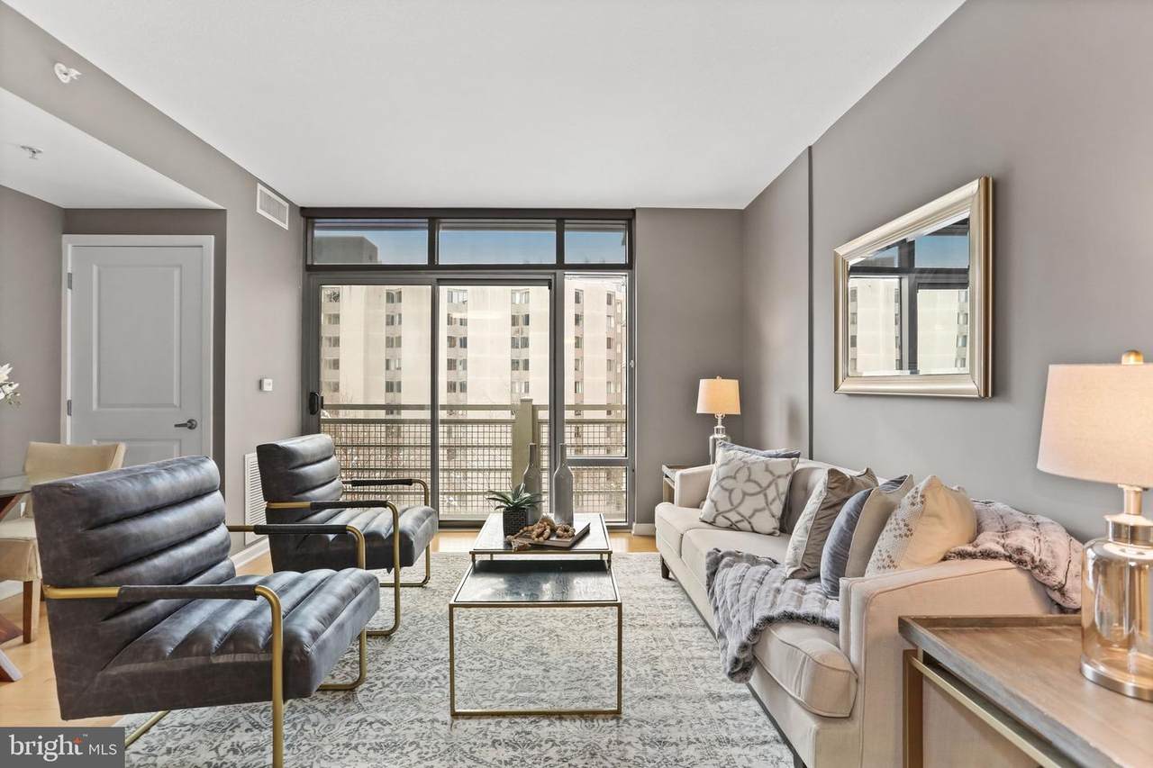 440 L Street - Photo 1