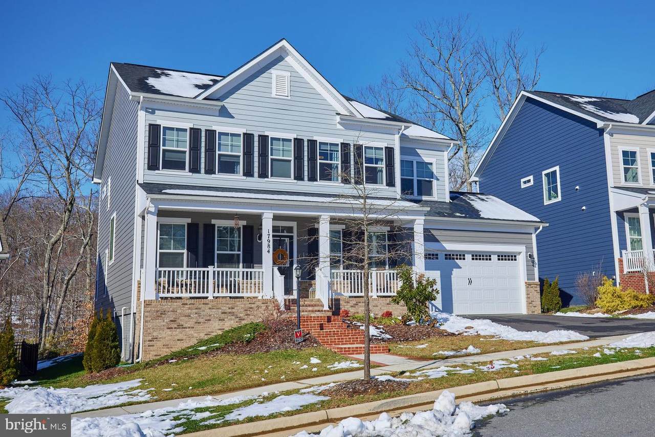 17984 Woods View Drive - Photo 1