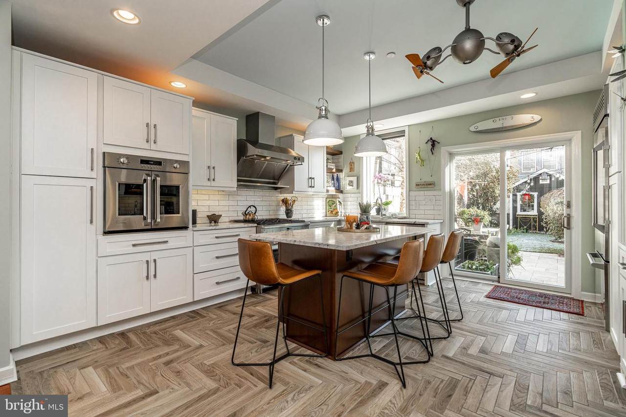 1303 15TH Street - Photo 1