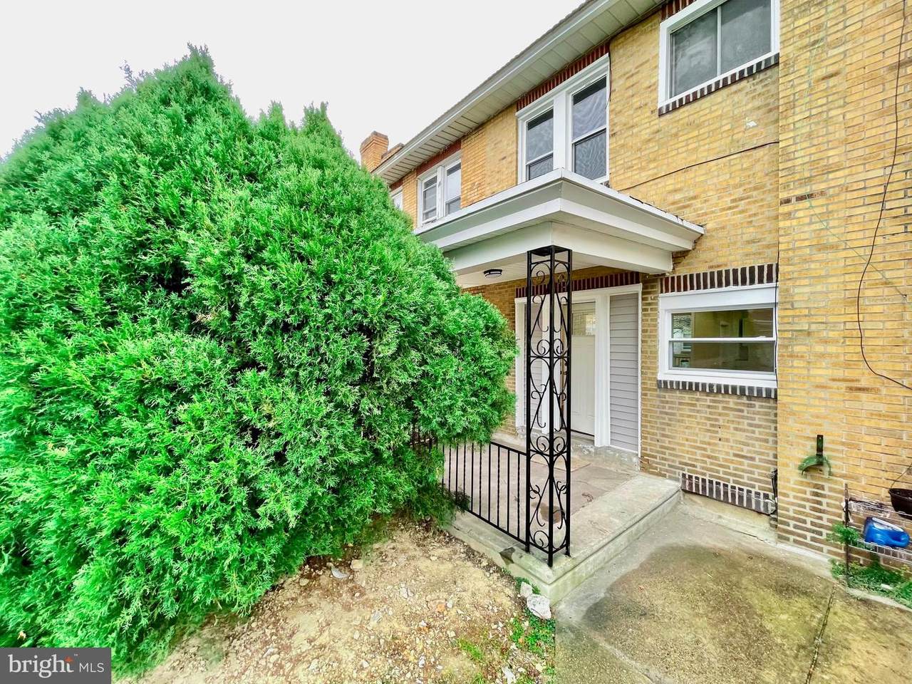 836 Brill Street - Photo 1