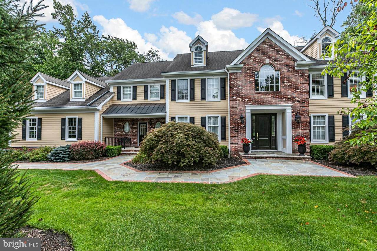 83 Southern Hills Drive - Photo 1