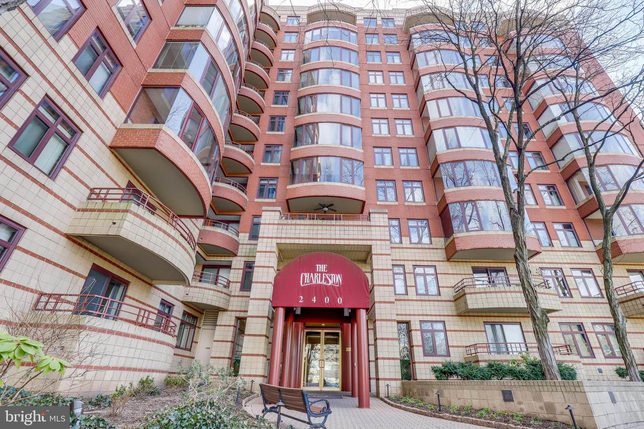 2400 Clarendon Boulevard - Photo 1