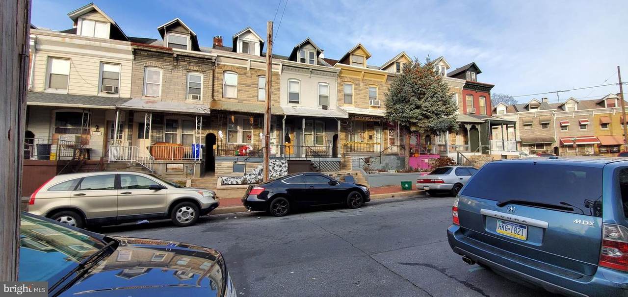 1337 Muhlenberg Street - Photo 1