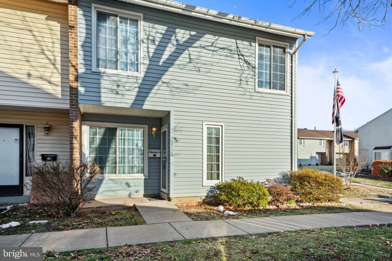 10976 Hiram Court - Photo 1