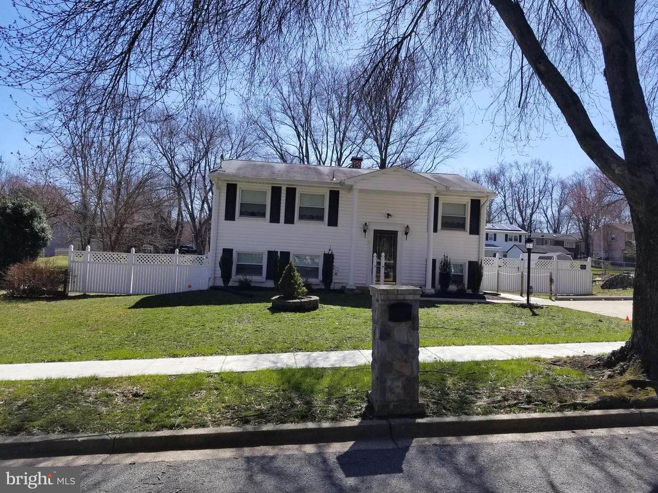 3410 Halloway - Photo 1