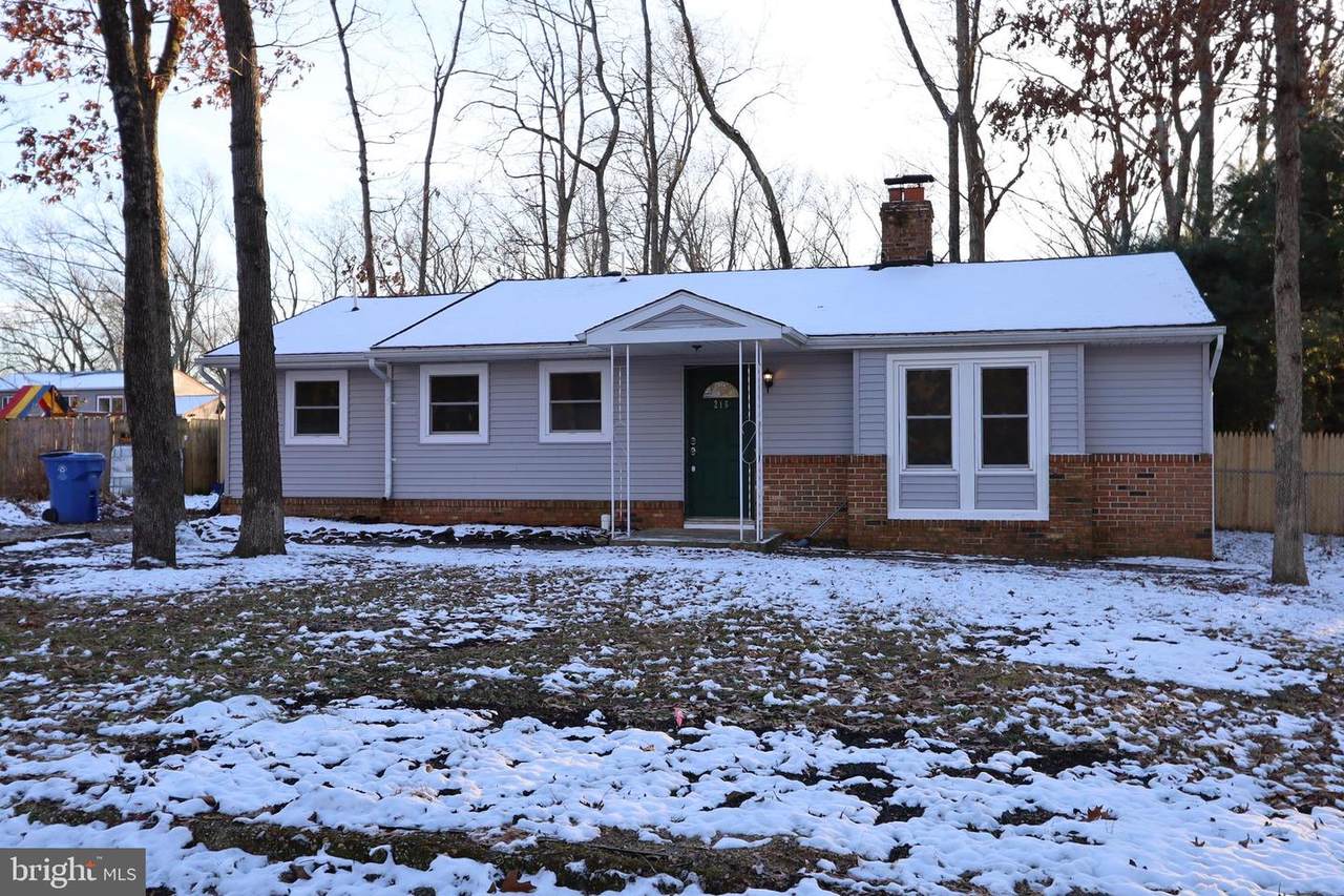 216 W Virginia Rd - Photo 1