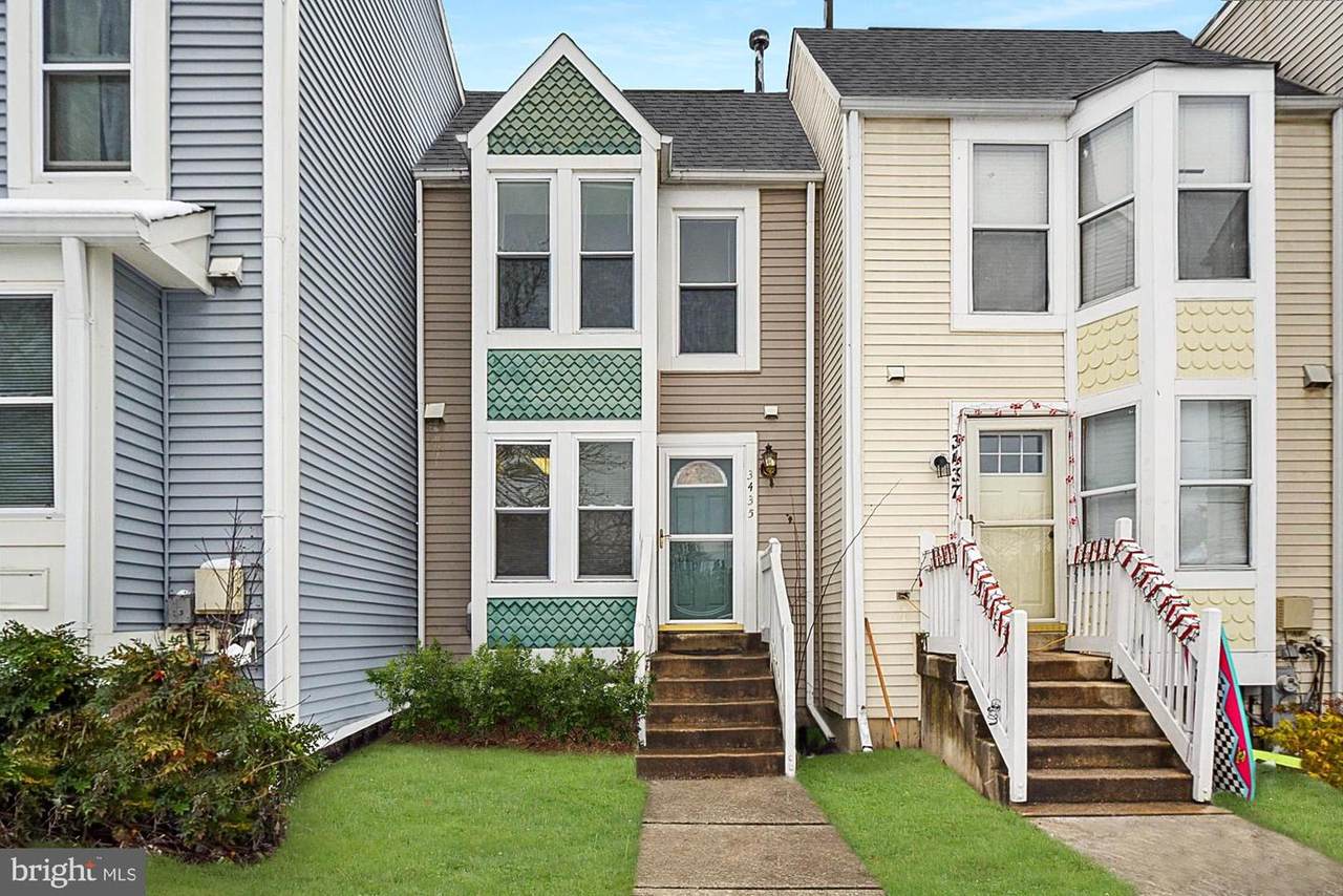 3435 Lindenwood Drive - Photo 1