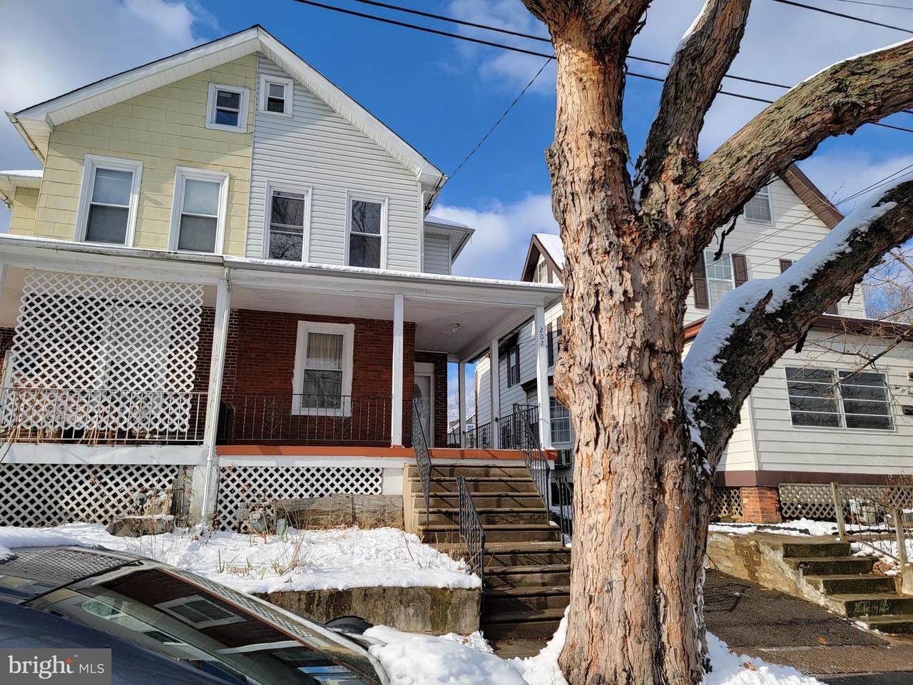 202 Lewis - Photo 1