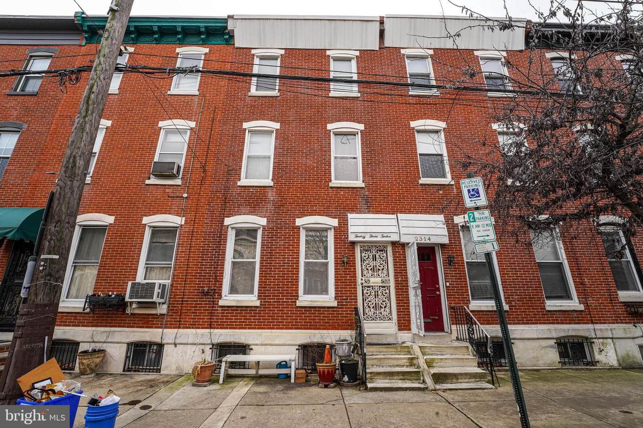 2312 Catharine Street - Photo 1