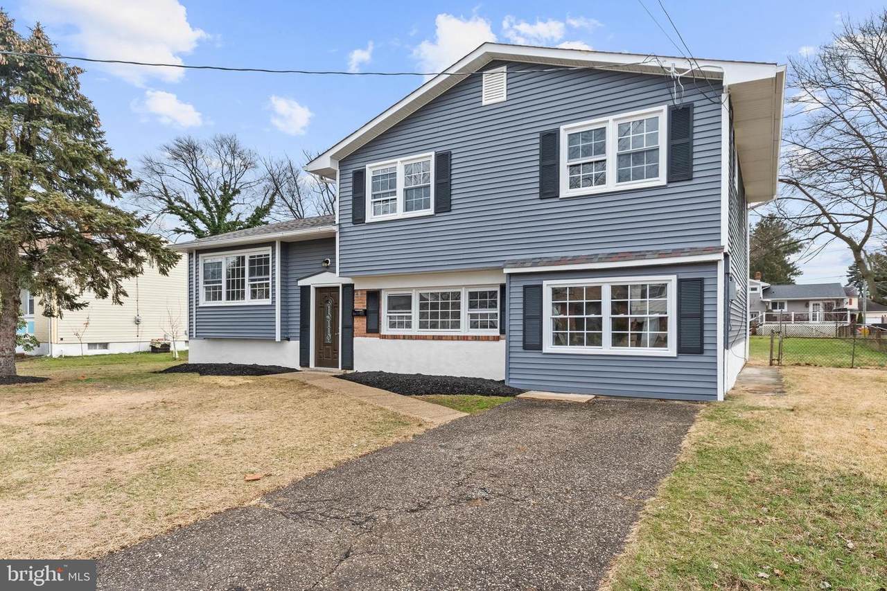 313 Arthur - Photo 1