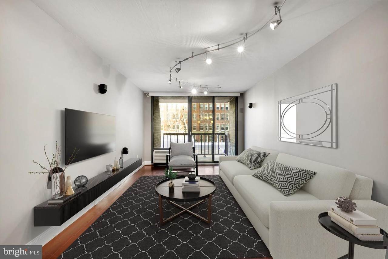 241 6TH Street - Photo 1