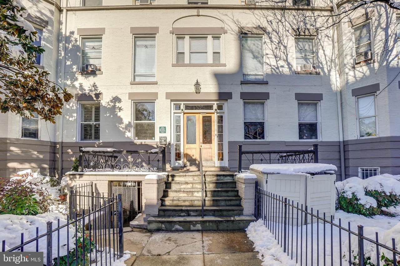 1523 Park Road - Photo 1