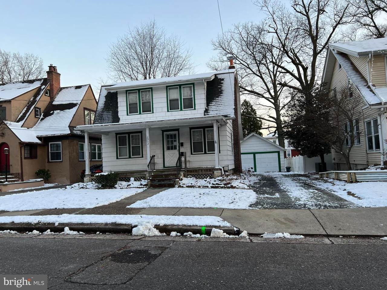 1312 Newton Avenue - Photo 1