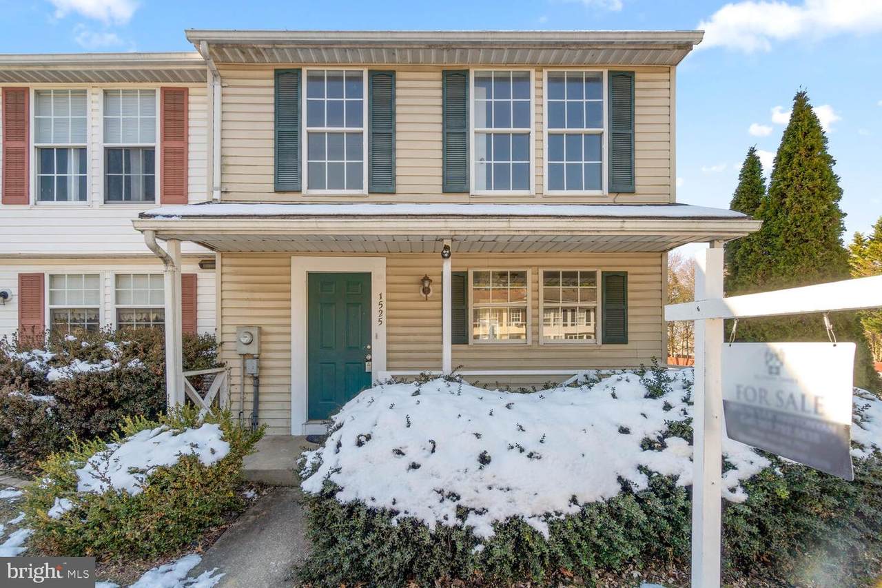 1525 Iris Court - Photo 1