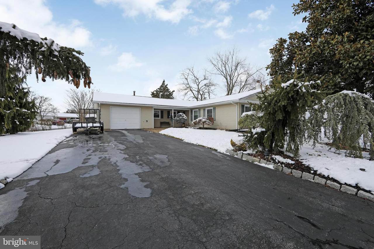 79 New Castle Lane - Photo 1