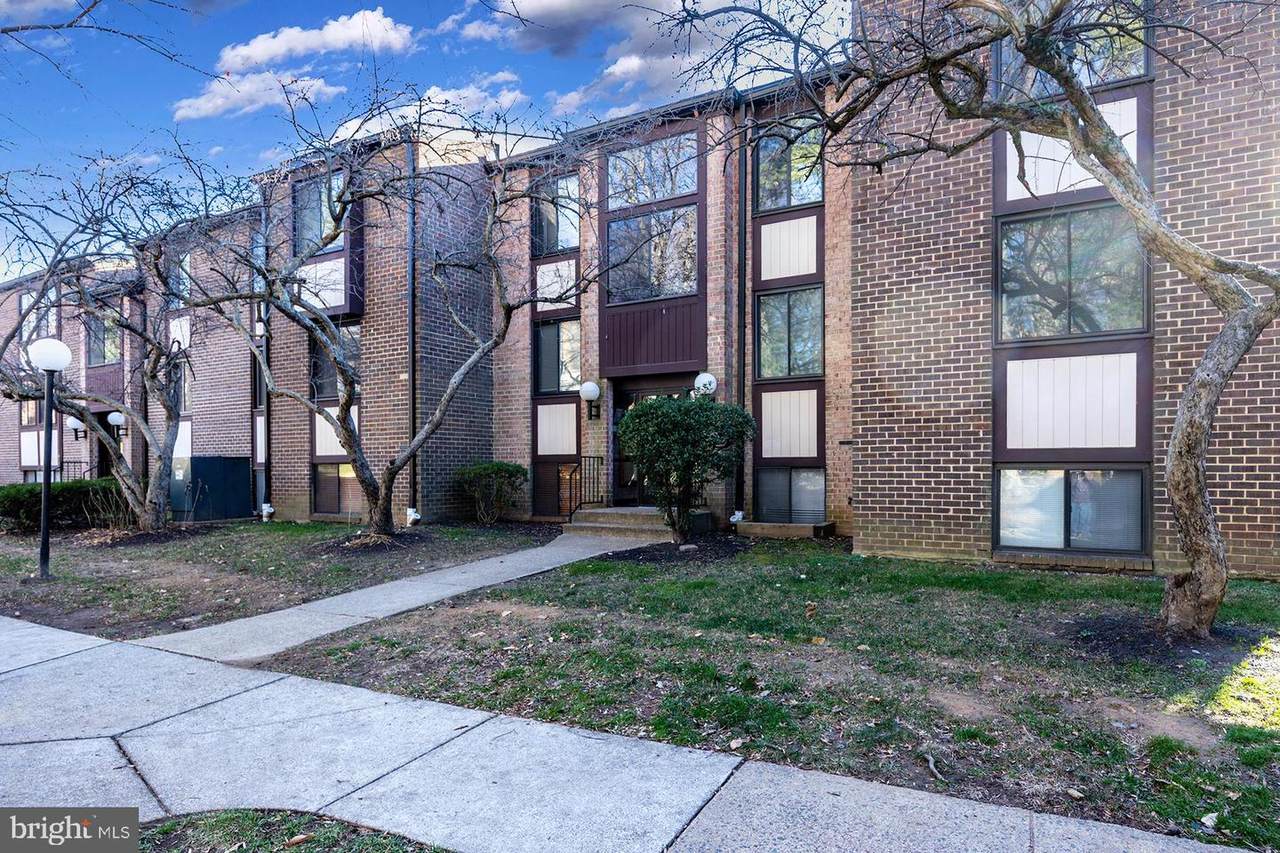 9739 Kings Crown Court - Photo 1