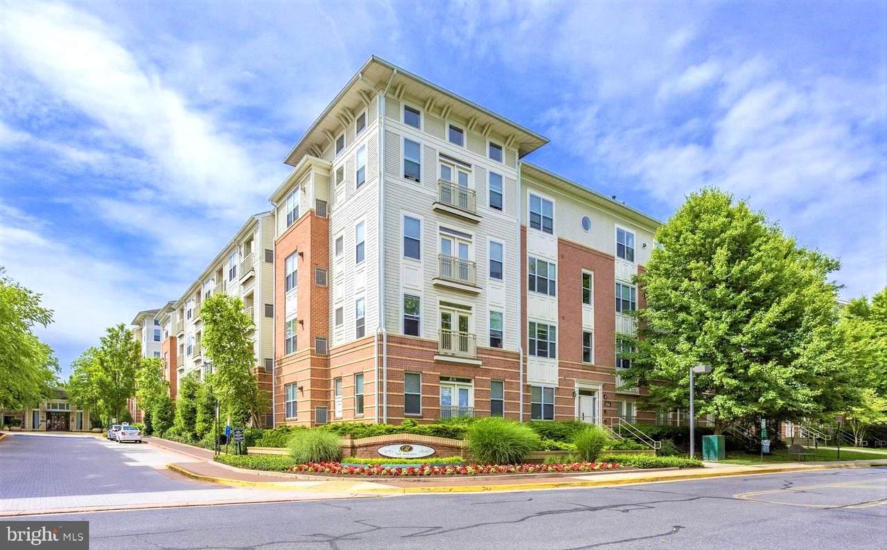 9486 Virginia Center Boulevard - Photo 1