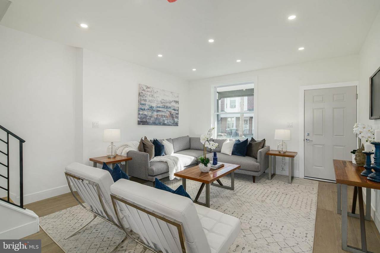 5025 Ludlow Street - Photo 1
