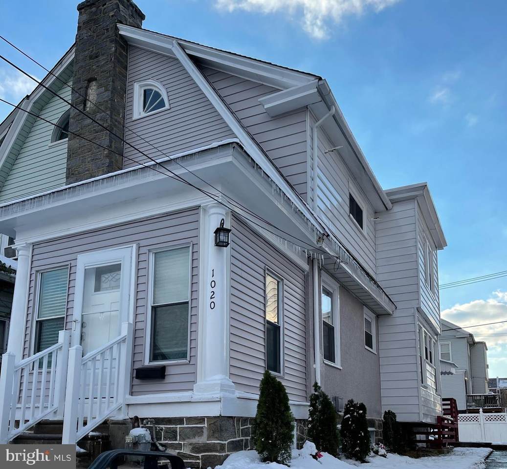 1020 Bullock - Photo 1