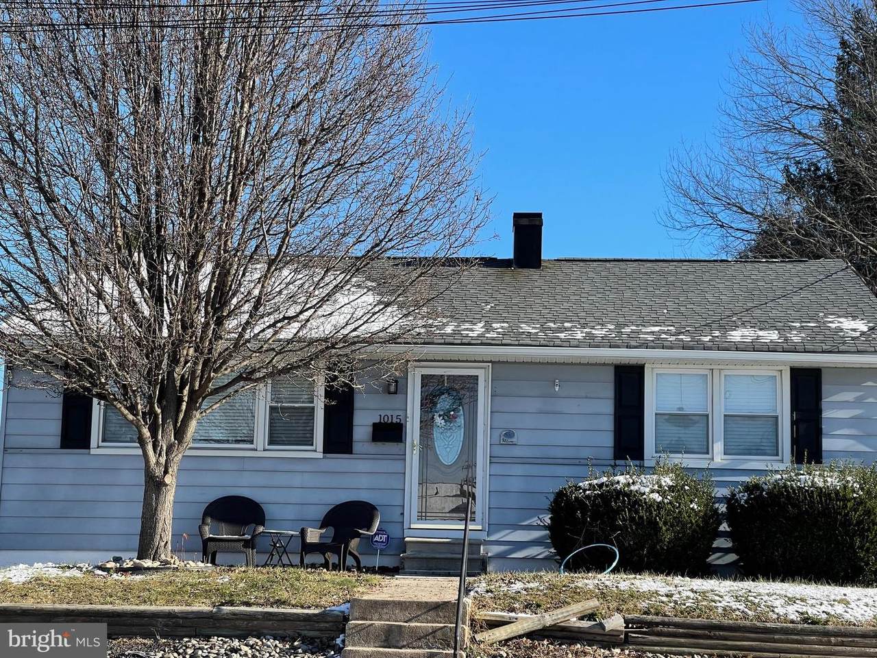 1015 Langley Street - Photo 1