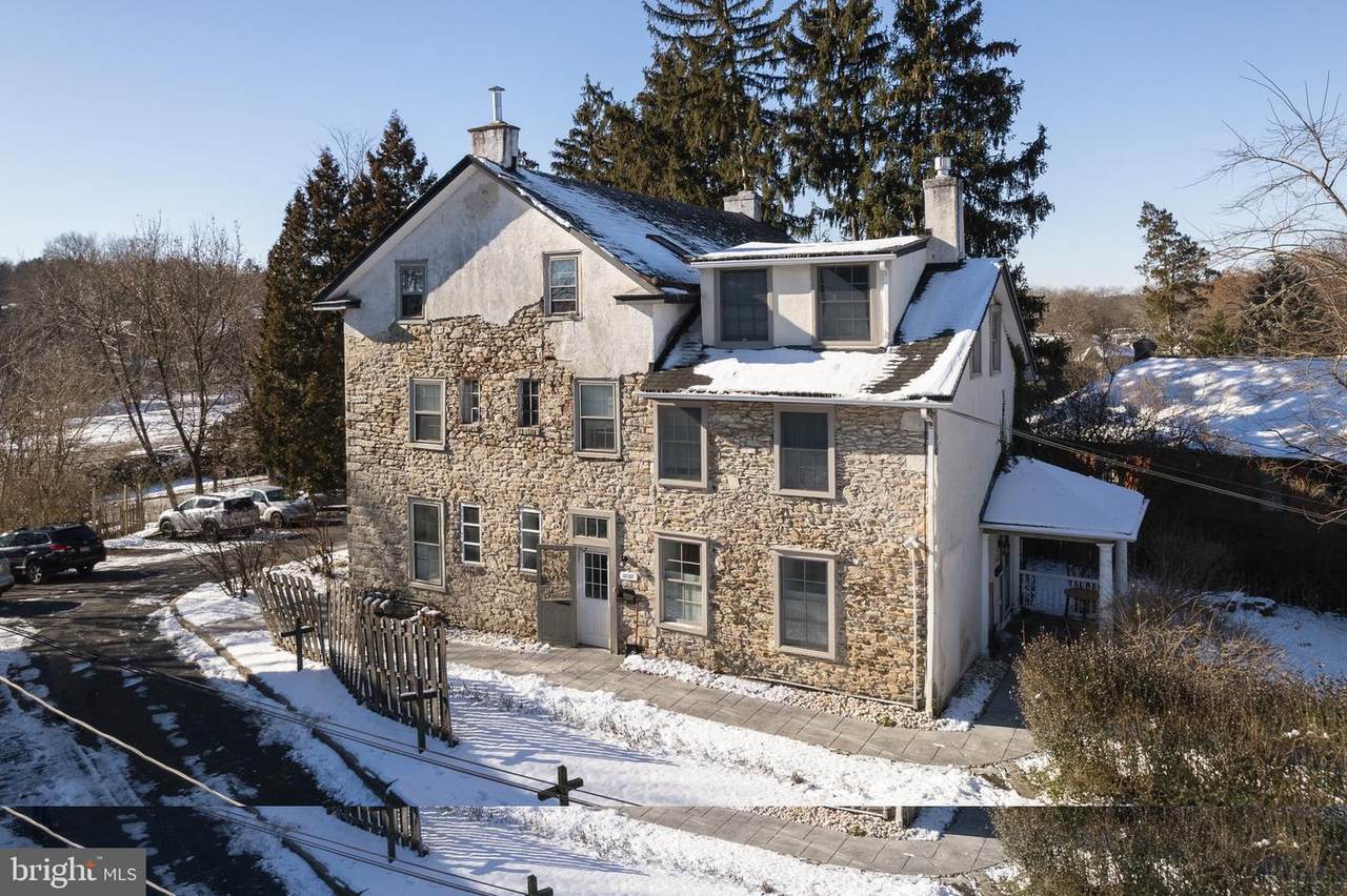 420 Paxson Avenue - Photo 1