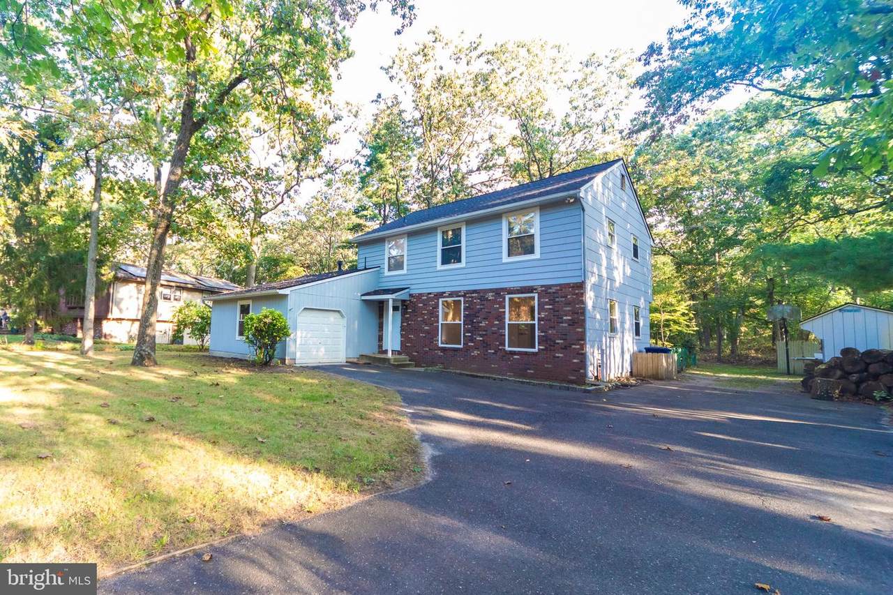 149 Oak Pines Boulevard - Photo 1