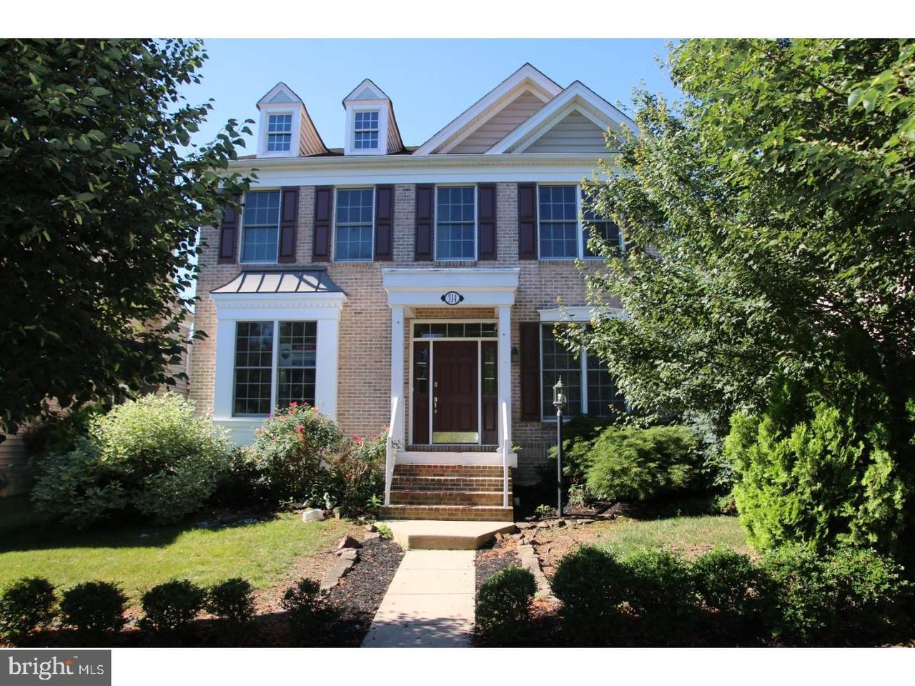 314 Nottingham Place - Photo 1