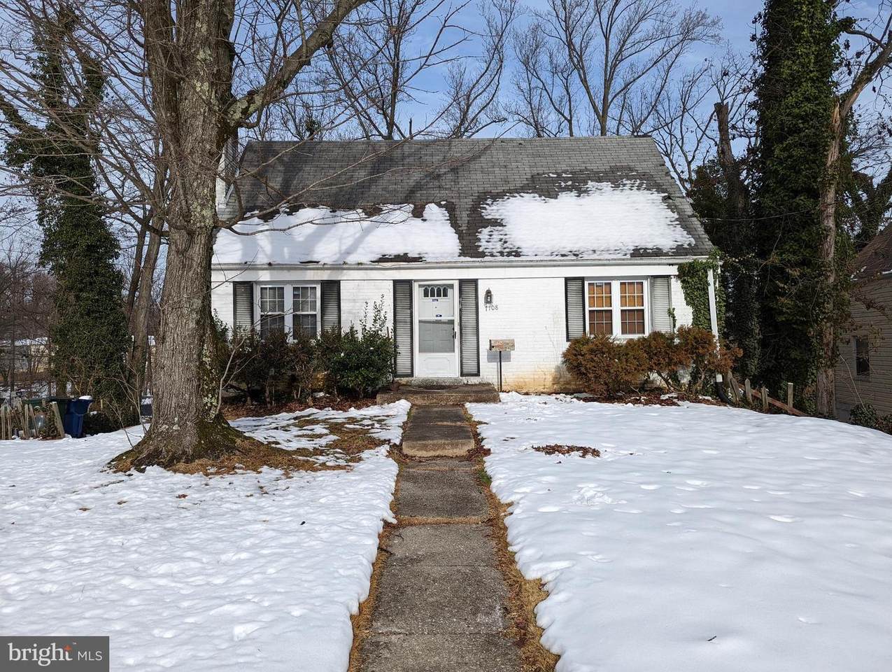 7108 Foster Street - Photo 1