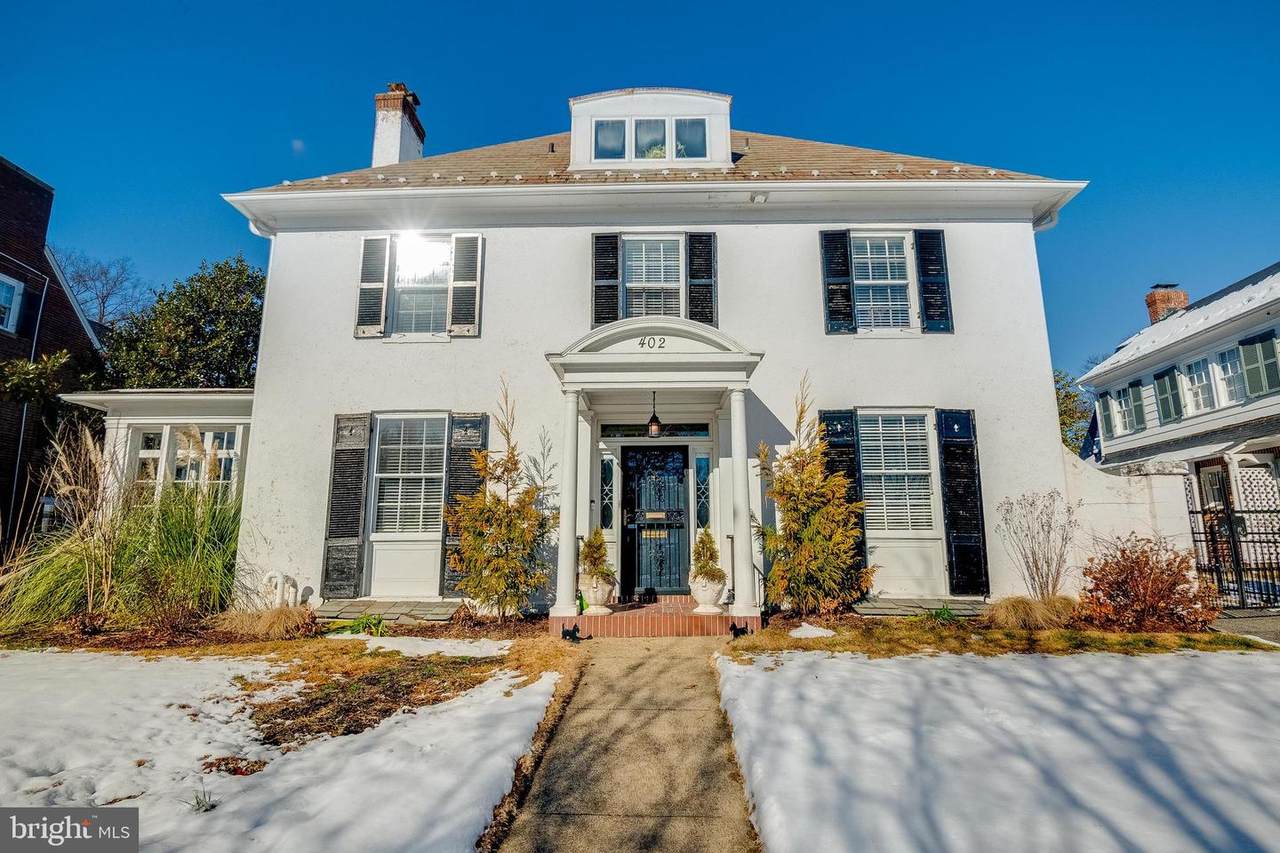 402 Northway - Photo 1