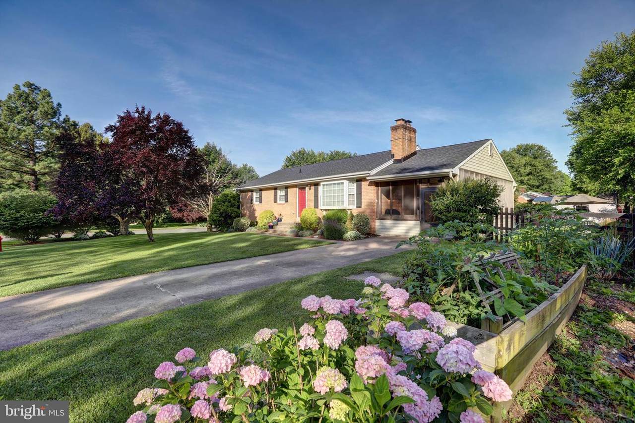 70 Rogers Street - Photo 1