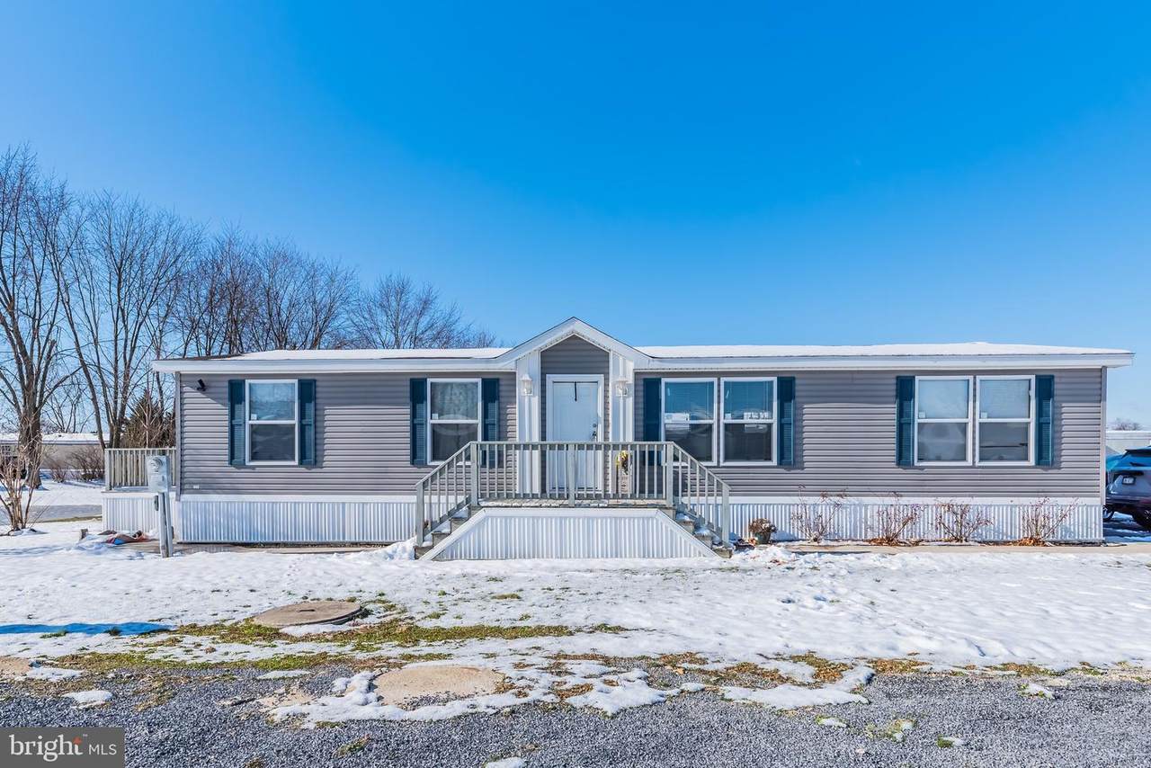 5500 Lincoln Way - Photo 1