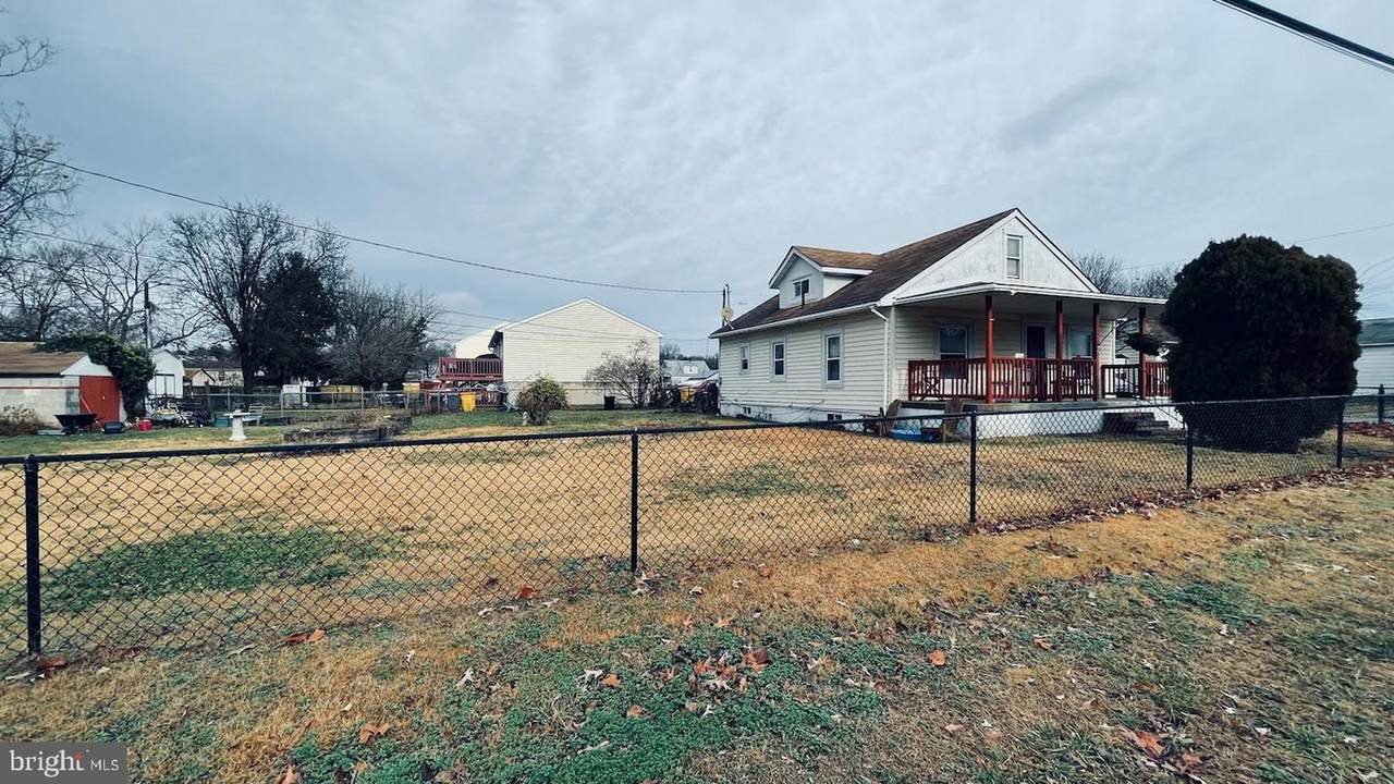 700 Wellham Avenue - Photo 1