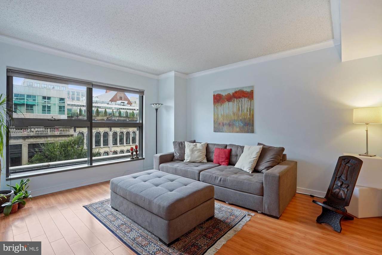 777 7TH Street - Photo 1