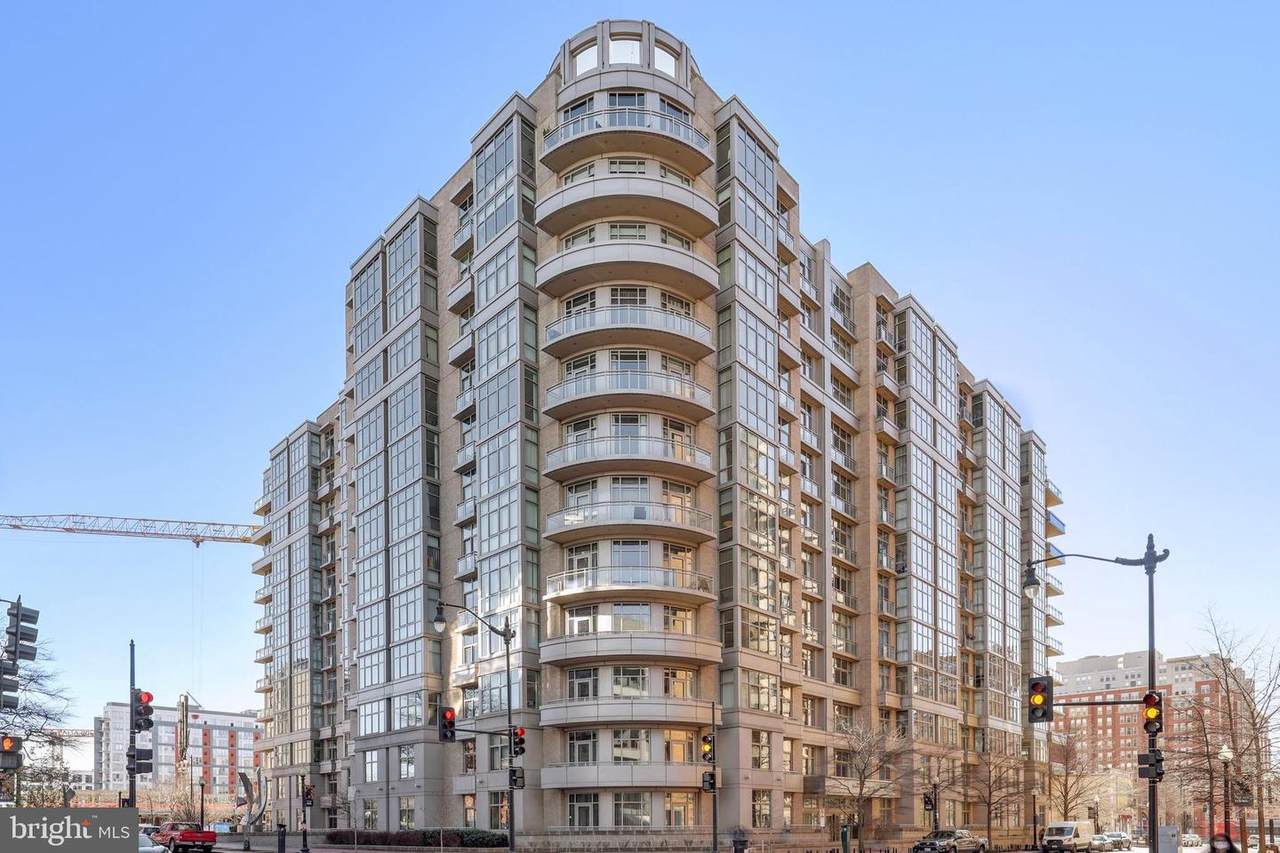 811 4TH Street - Photo 1