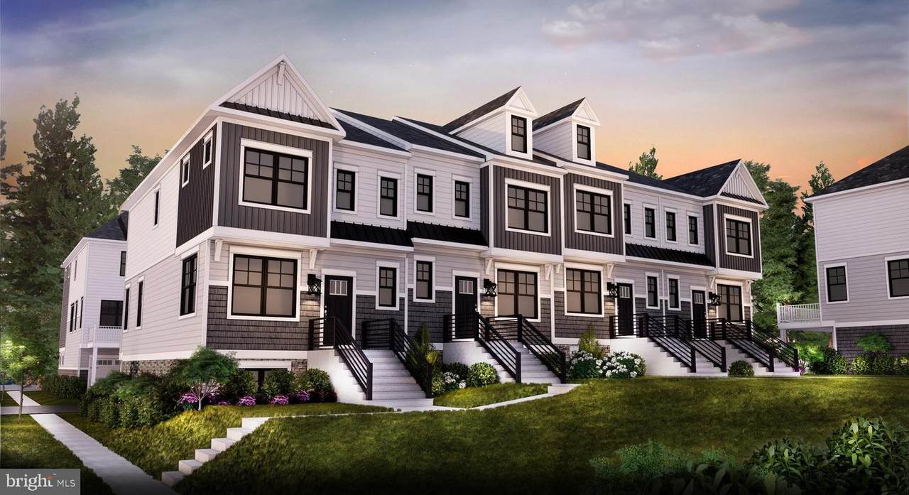 313 Chestnut Street - Photo 1